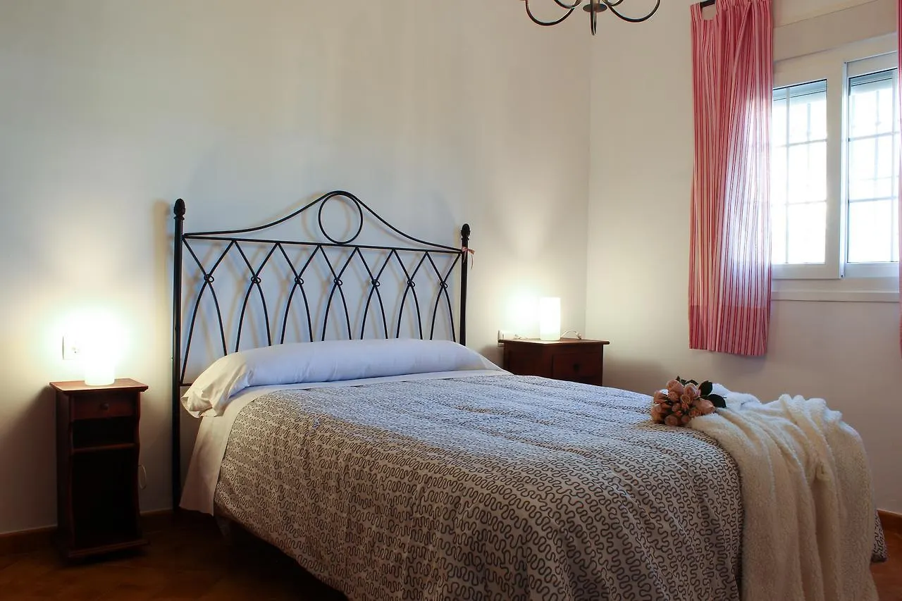 Holiday home Chalet Alegria Con Piscina Y Wifi