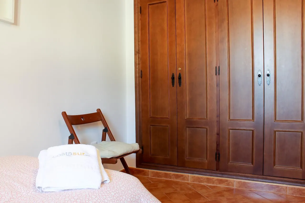 Holiday home Chalet Alegria Con Piscina Y Wifi